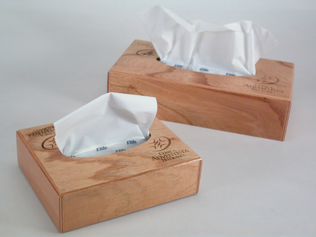 Caja para pañuelos de papel en madera